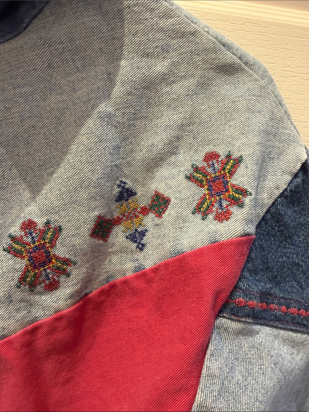 Ladies' Oversized Colorblock Denim Jacket with Pink Accents - Picture 2 of 8